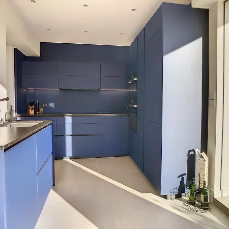 Penthhouse 1 & 2 Bedroom 2 Mins From The Croisette 335