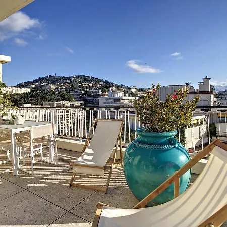 Penthhouse 2 Bedroom 2 Mins From The Croisette 335 칸느